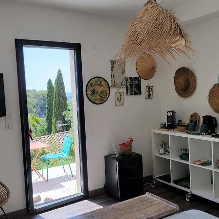 Chez Jeff & Aurelie Hotel Draguignan Buitenkant foto